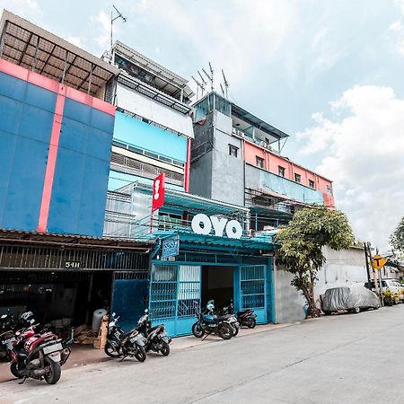 Oyo 478 Balcon Biru Hotel Jakarta Kültér fotó