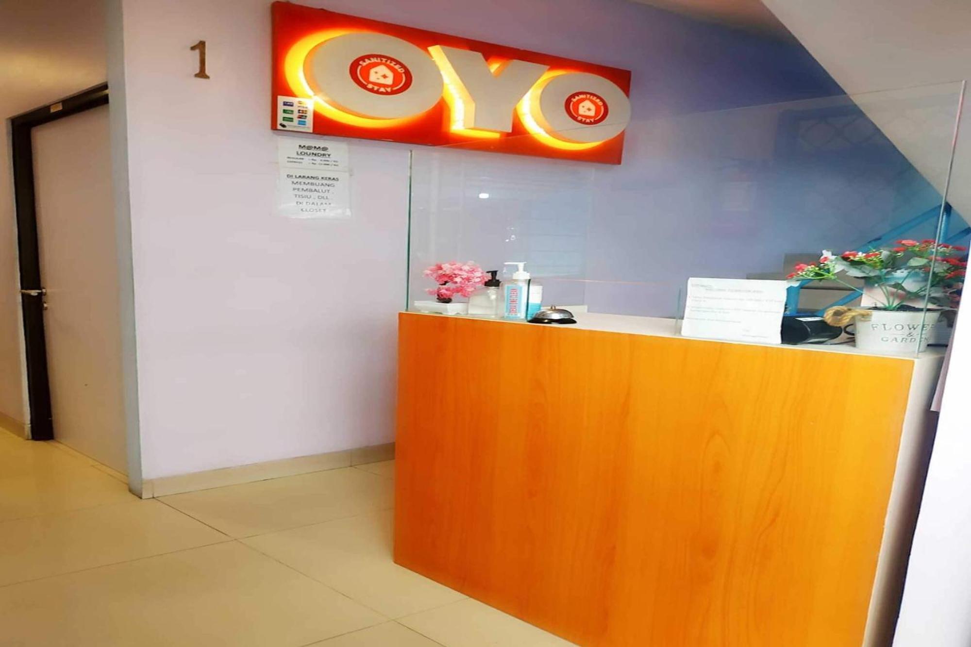 Oyo 478 Balcon Biru Hotel Jakarta Kültér fotó